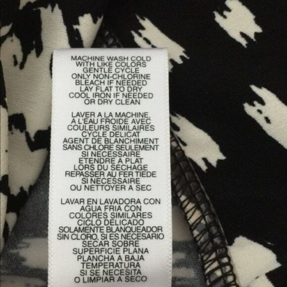 🆕 Michael Kors | Black/White Halter Top size M - Picture 8 of 8